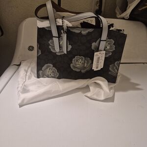 Coach Charlie Carryall 28 Rose Print